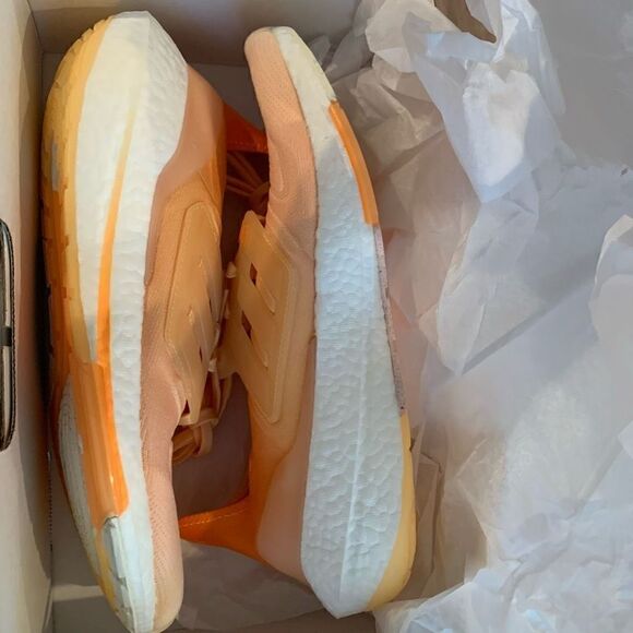 Adidas | Ultraboost 22 Running Shoe - Picture 6 of 11